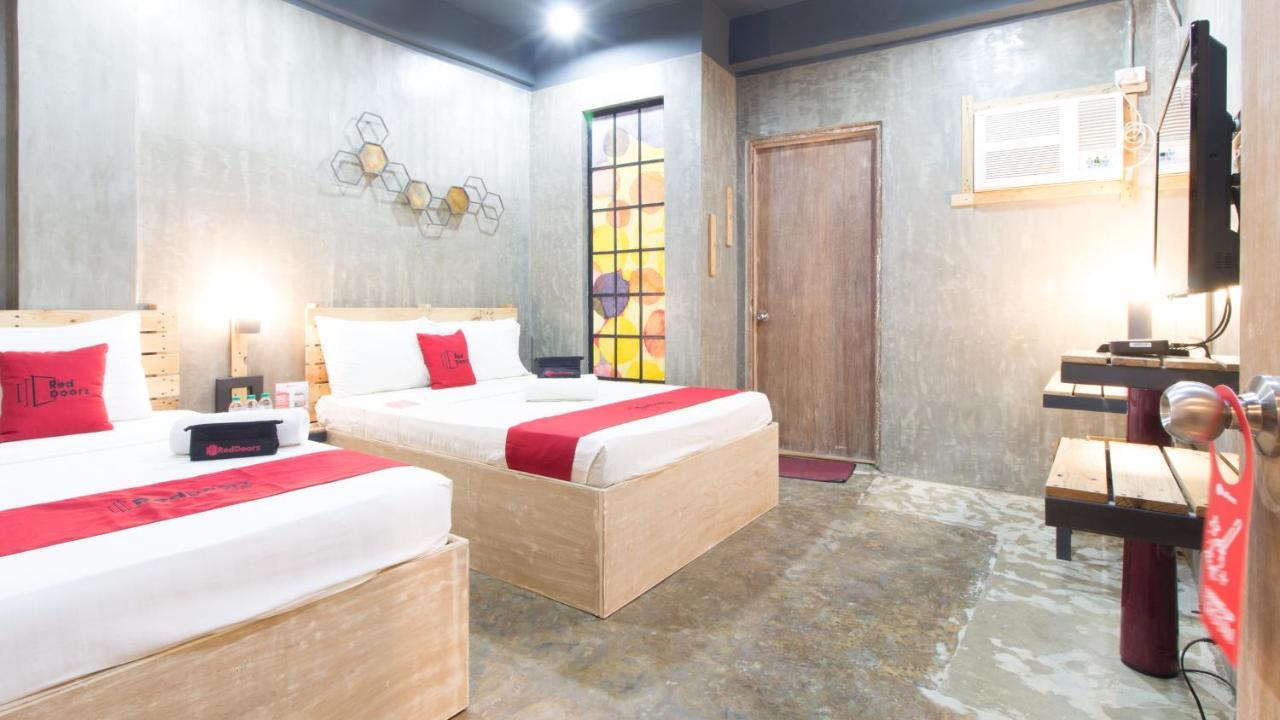 Reddoorz Plus @ Taft North Mandurriao Илоило Экстерьер фото